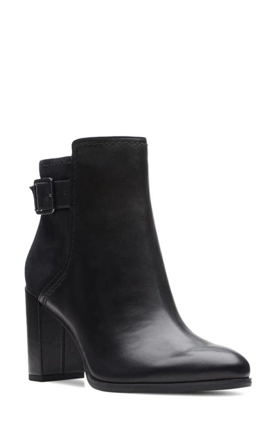 Clarks Freva 85 Buckle In Black