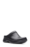 Clarks Pro Clog In Black Leather