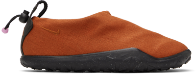 Nike Acg Moc Slip-on Sneakers In Rugged Orange/black