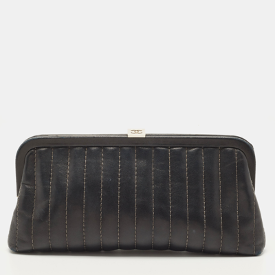 Pre-owned Chanel Black Vertical Stitch Leather Vintage Clutch