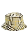 Burberry Vintage Check Cotton Bucket Hat In Hunter