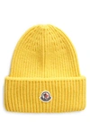 Moncler Logo-patch Ribbed Beanie In Yellow