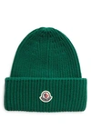 Moncler Logo-patch Ribbed-knit Beanie In Pine Green
