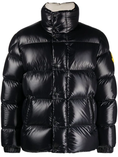 Moncler Dervox Logo Patch Down Jacket In Nero