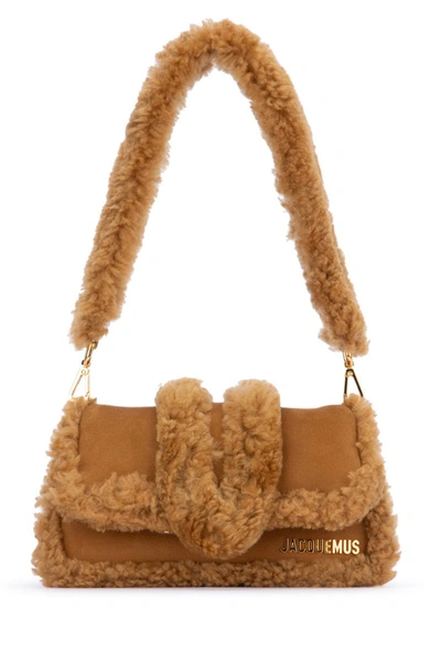 Jacquemus Handbags. In Camel