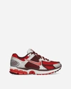 NIKE WMNS ZOOM VOMERO 5 SNEAKERS MYSTIC RED / PLATINUM