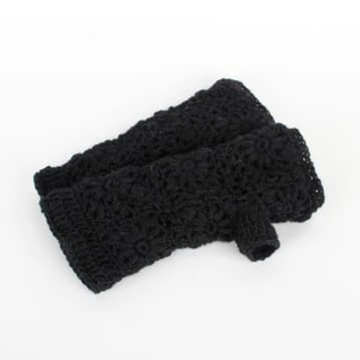 Sjaal Met Verhaal Black Wool Hand Warmers In Black/black