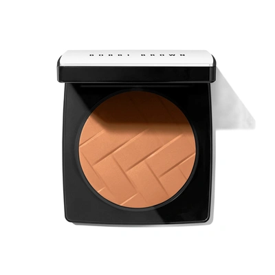 Bobbi Brown Vitamin Enriched Pressed Powder In Golden Brown