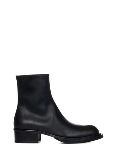 Alexander Mcqueen Boots In Black