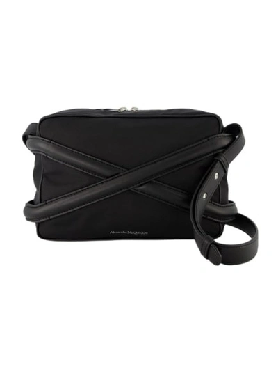 Alexander Mcqueen Leather Crossbody Bag In Black