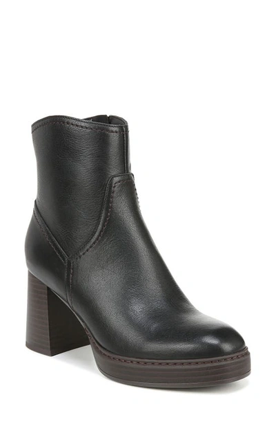 Naturalizer Orlean Booties In Black Vintage Leather