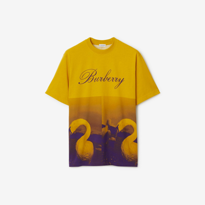 Burberry Swan Print T-shirt In Pear