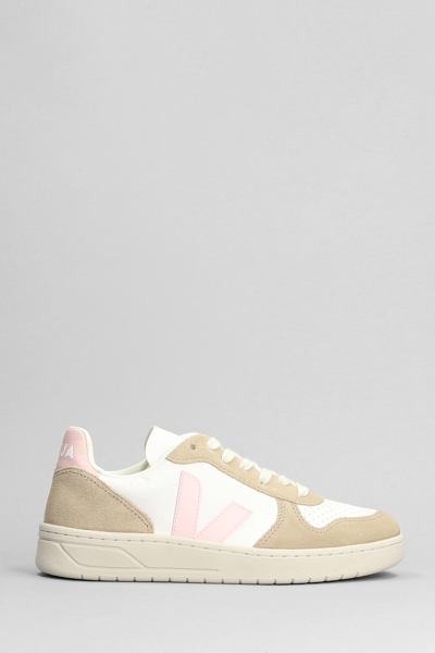 Veja V-10 Suede-trimmed Leather Sneakers In Extra White Natural Sahara