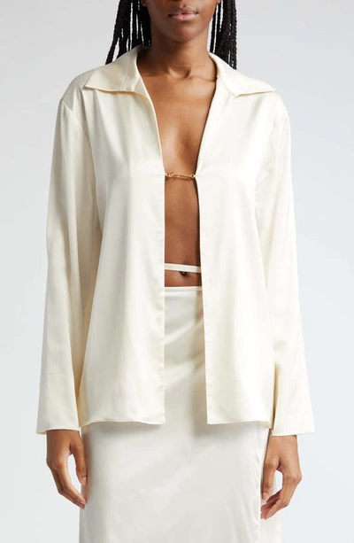 Jacquemus La Chemise Notte Logo Charm Open Front Stretch Satin Blouse In White