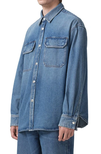 Agolde Camryn Snap Front Denim Shirt Jacket In Swing