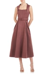KAY UNGER KAY UNGER LUCIELLE SLEEVELESS FIT & FLARE GOWN