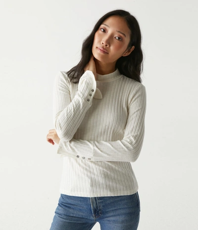 Michael Stars Opal Ribbed Turtleneck Top In Chalk