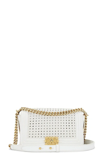 Pre-owned Chanel Chain Boy Shoulder Bag In White