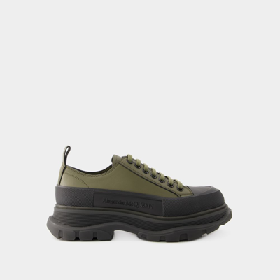 Alexander Mcqueen Man Scarpe Stringate In Green