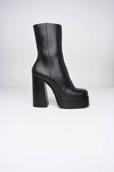 Versace Boots In Black