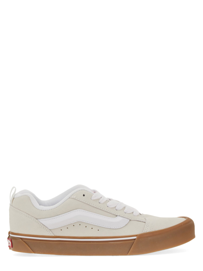 Vans Knu Skool Trainer In Beige