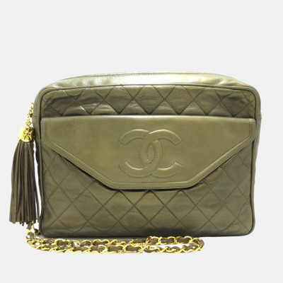 Pre-owned Chanel Khaki Leather Cc Tassle Camera Bag In Green