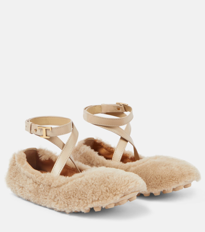 Tod's Bubble Shearling Ballerina Shoes In Brown