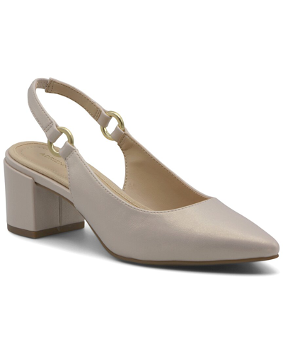 Adrienne Vittadini Firenze Pump In Grey