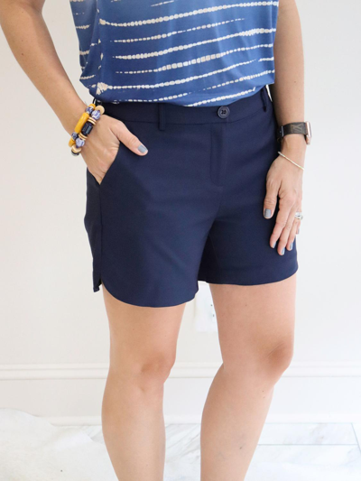 Jade Side-round Shorts In Navy In Blue