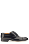 Ferragamo Lace-up Oxford Shoes In Black