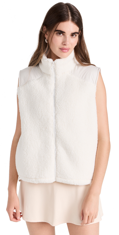 Sweaty Betty Canyon Fleece Vest In Lily White