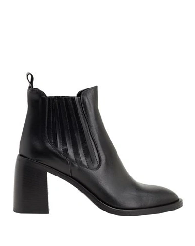 8 By Yoox Leather Heeled Chelsea Ankle Boots Woman Ankle Boots Black Size 11 Calfskin