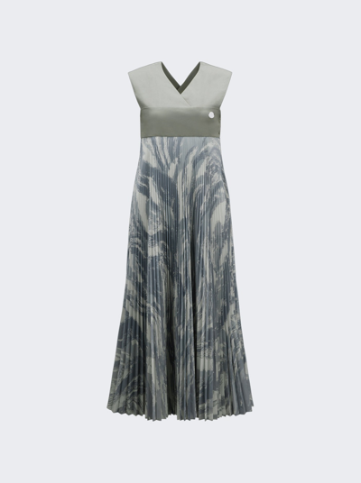 Moncler Genius 4 Moncler Hyke Plisse Maxi Dress In Grey