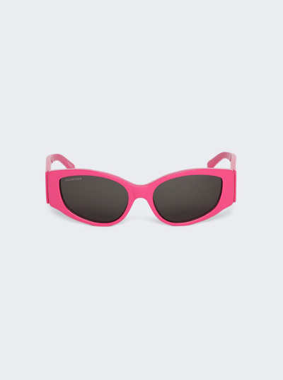 Balenciaga D-frame Sunglasses In Pink