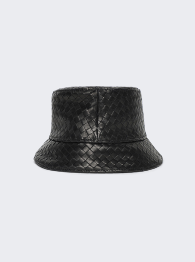 Bottega Veneta Woven Leather Bucket Hat In Black