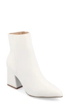 Journee Collection Sorren Boot In White