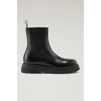 Woolrich Zip-fastening Chelsea Boots In Black