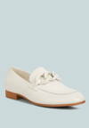 RAG & CO MERVA CHUNKY CHAIN LEATHER LOAFERS IN OFF WHITE