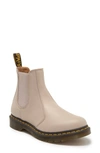 Dr. Martens' Damen 2976 Virginia Leder Chelsea Stiefel In Creme