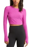 Beyond Yoga Featherweight Sunrise Long Sleeve Crop T-shirt In Magenta Heather