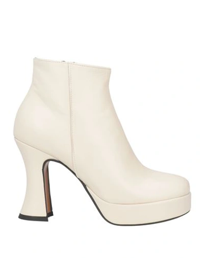 Doop Woman Ankle Boots Ivory Size 10 Soft Leather In White