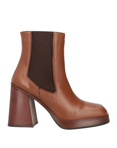Brando Woman Ankle Boots Tan Size 6 Soft Leather In Brown