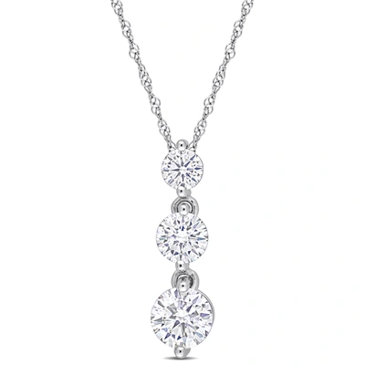 Mimi & Max 1 2/5ct Dew Created Moissanite Graduated 3-stone Pendant With Chain In Sterling Silver In White