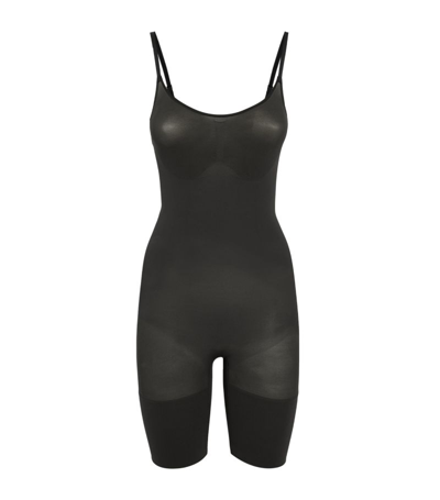 Skims Everyday Sculpt Mid-thigh Bodysuit In Black