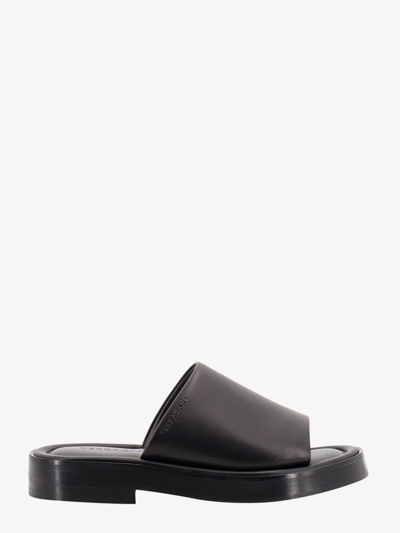 Ferragamo Crossover-strap Leather Slides In Negro