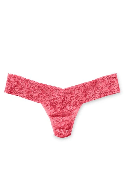 Hanky Panky Signature Lace Low Rise Thong In Guava Pink
