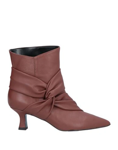 Islo Isabella Lorusso Woman Ankle Boots Tan Size 7 Soft Leather In Brown