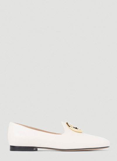 Gucci Logo Plaque Loafers In White
