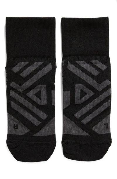 On Performance Quarter Crew Socks In Black/ Shadow