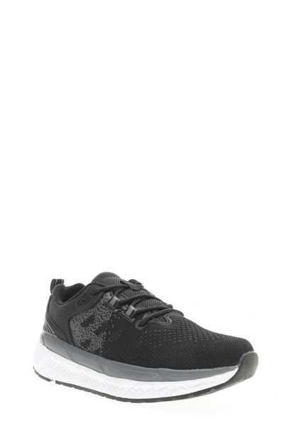 Propét Ultra Sneaker In Black/ Grey